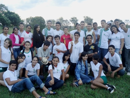 Atuais integrantes do grupo de teatro “Cores da Vida” do IFNMG – Campus Salinas